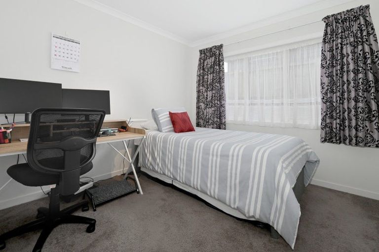 Photo of property in 11 Rochfort Crescent, Pyes Pa, Tauranga, 3112