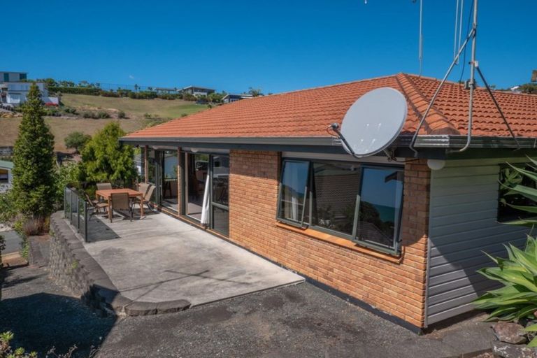 Photo of property in 33 Stratford Drive, Cable Bay, 0420