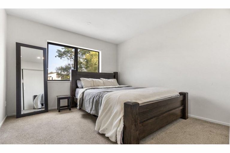 Photo of property in 22a Sabulite Road, Kelston, Auckland, 0602