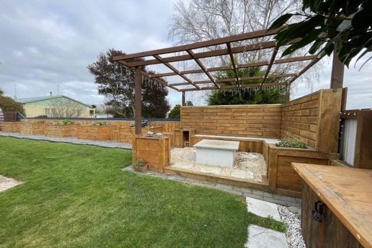 Photo of property in 24 Rakaia Terrace, Rakaia, 7710