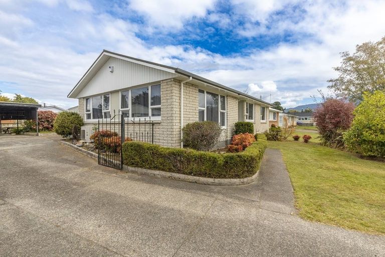 Photo of property in 7 Te Iwiheke Place, Turangi, 3334