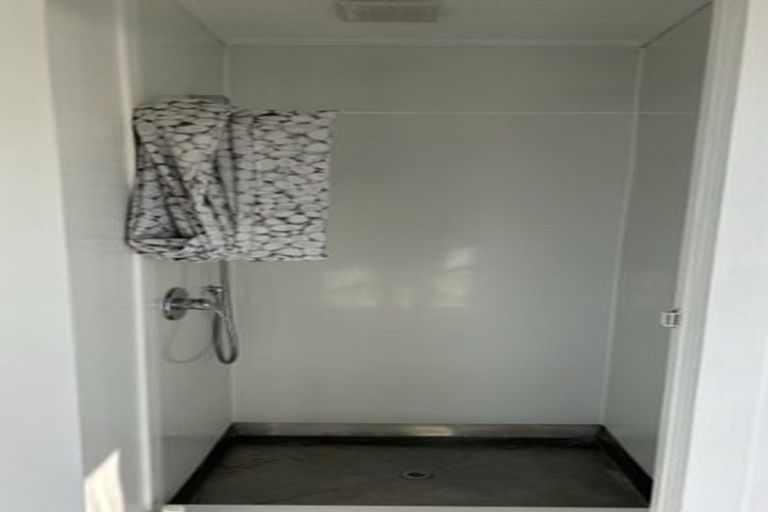 Photo of property in 10 Wallis Street, Raglan, 3225