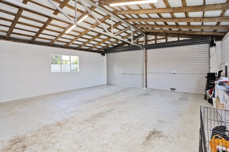 Photo of property in 27 Holloway Street, Waikiwi, Invercargill, 9810