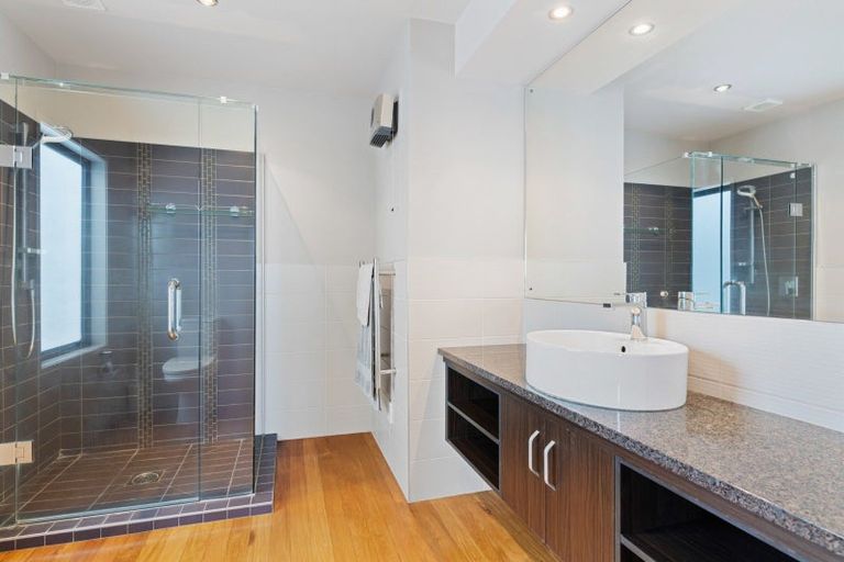 Photo of property in 114 Te Pamahue Drive, Whangamata, 3620