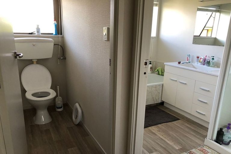 Photo of property in 1/168 Prince Regent Drive, Farm Cove, Auckland, 2012