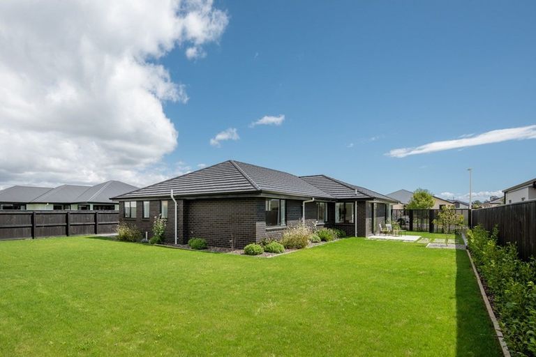Photo of property in 14 Rose Manor Drive, Springlands, Blenheim, 7201