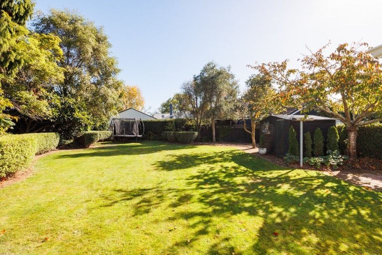 Photo of property in 23 Elmira Avenue, Hokowhitu, Palmerston North, 4410