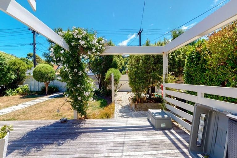 Photo of property in 143 Derwent Street, Island Bay, Wellington, 6023