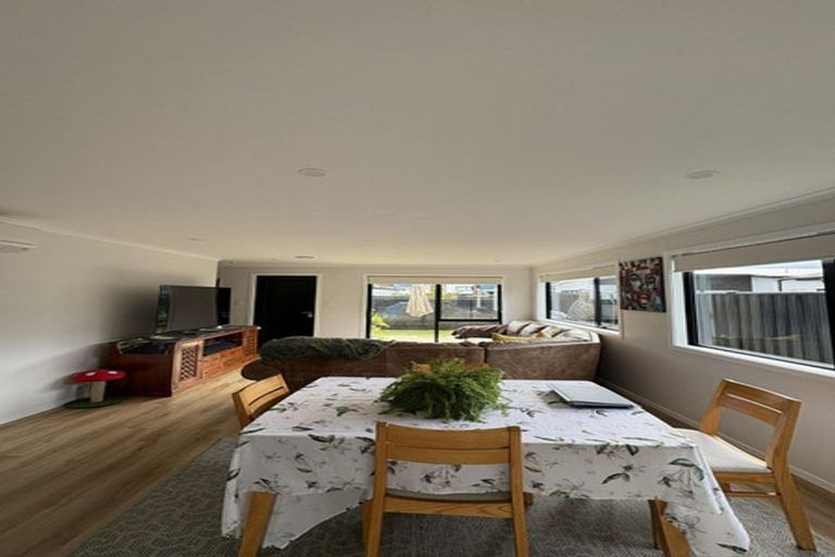 Photo of property in 7 Desert Gold Lane, Wallaceville, Upper Hutt, 5018