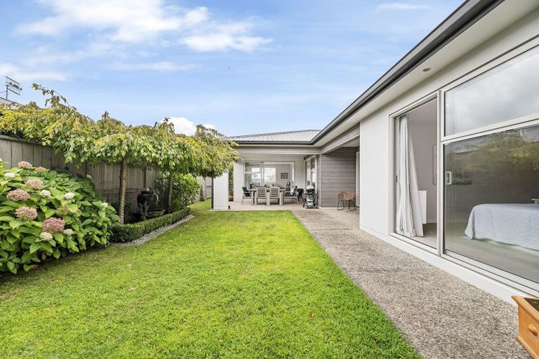 Photo of property in 72 Penetaka Heights, Pyes Pa, Tauranga, 3112