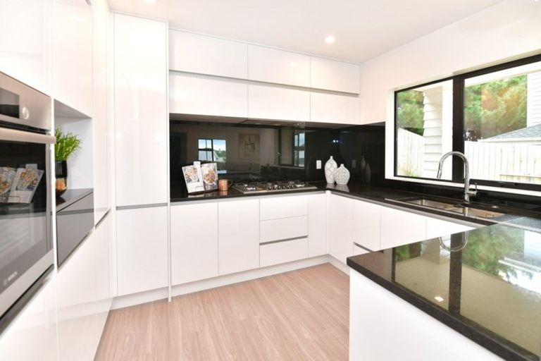 Photo of property in 46 Resolution Drive, Gulf Harbour, Whangaparaoa, 0930