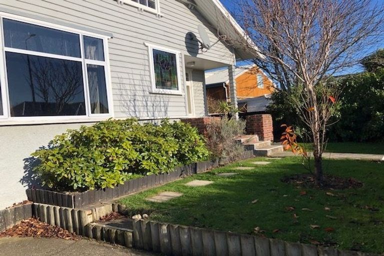 Photo of property in 11 Centre Street, Strathern, Invercargill, 9812