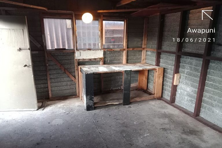 Photo of property in 1 Perth Place, Awapuni, Palmerston North, 4412