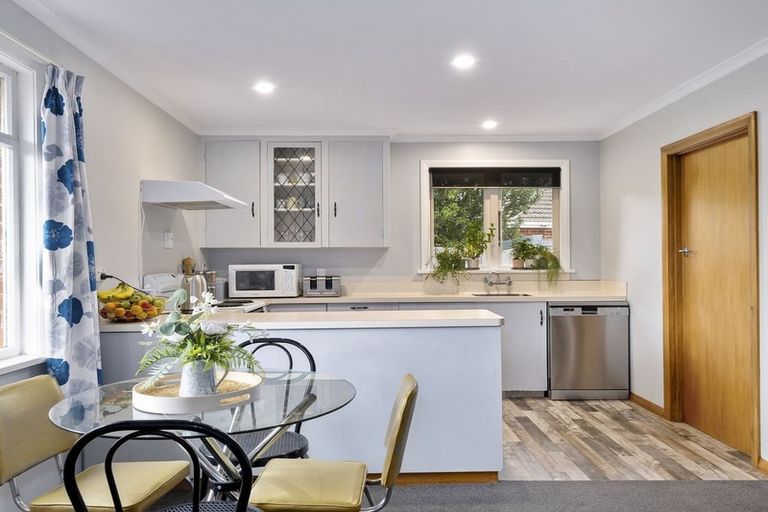 Photo of property in 348 Kenmure Road, Kenmure, Dunedin, 9011