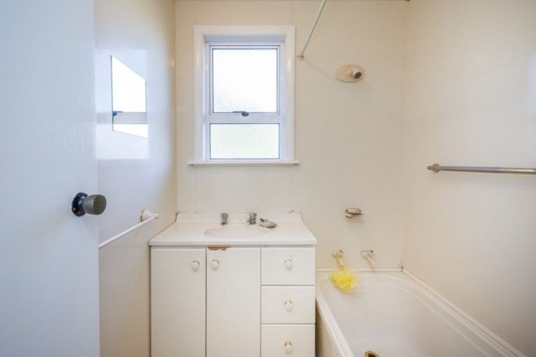 Photo of property in 8 Tweed Street, Roslyn, Palmerston North, 4414