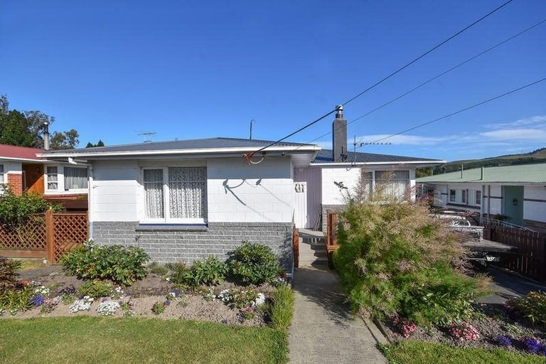 Photo of property in 39 Koremata Street, Green Island, Dunedin, 9018