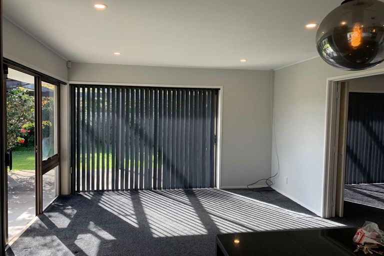 Photo of property in 8 Cromdale Avenue, Highland Park, Auckland, 2010