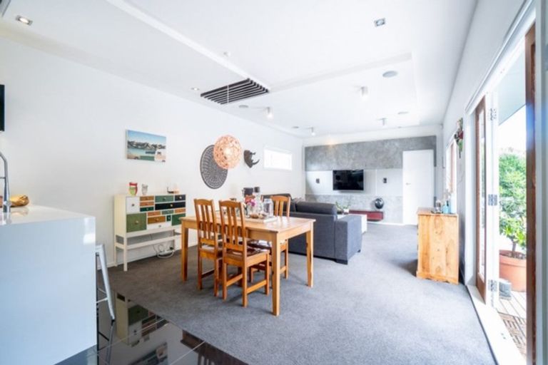 Photo of property in 4 Stirling Crescent, Hokowhitu, Palmerston North, 4410