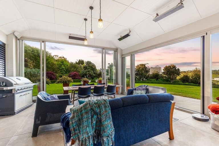 Photo of property in 13 Myra Evelyn Grove, Dairy Flat, Albany, 0792