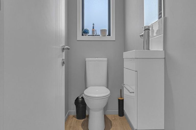 Photo of property in 22 John Raven Lane, Woodend, 7610