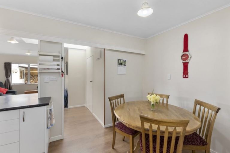 Photo of property in 13 Whites Line West, Woburn, Lower Hutt, 5010