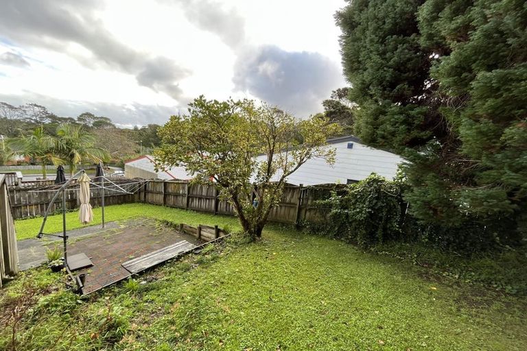 Photo of property in 1/138 Spinella Drive, Bayview, Auckland, 0629