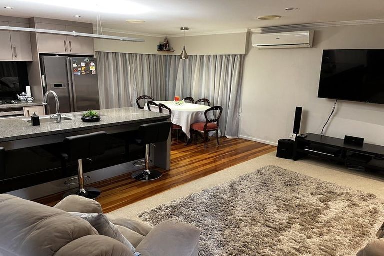 Photo of property in 2 Carrington Avenue, Hillcrest, Hamilton, 3216