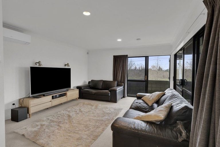 Photo of property in 17 Tiffiney Place, Chartwell, Hamilton, 3210