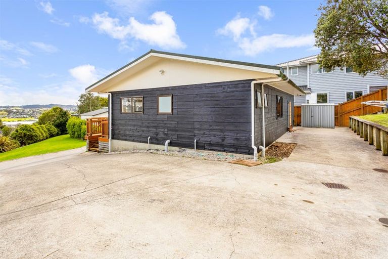 Photo of property in 15 Jelas Road, Red Beach, 0932