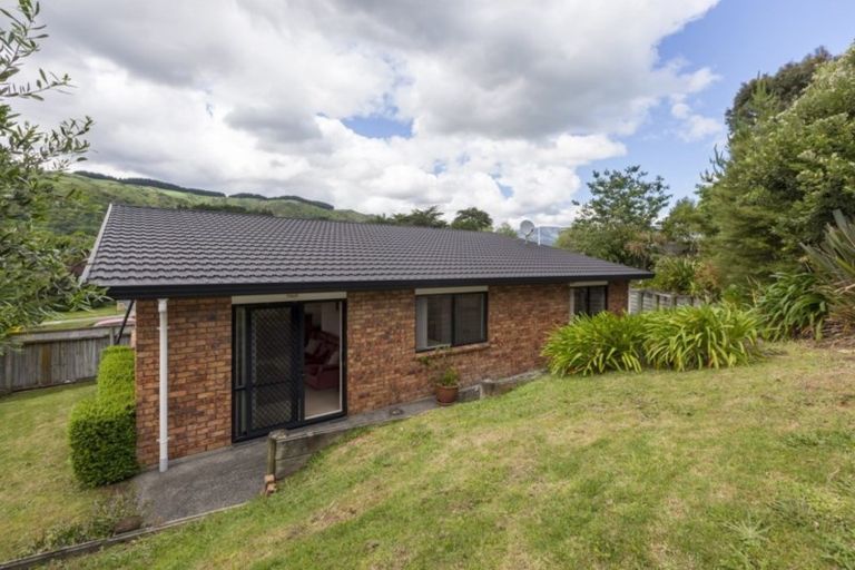 Photo of property in 10 Sams Way, Raumati South, Paraparaumu, 5032