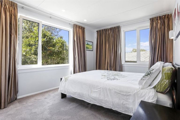 Photo of property in 275 Lake Road, Belmont, Auckland, 0622