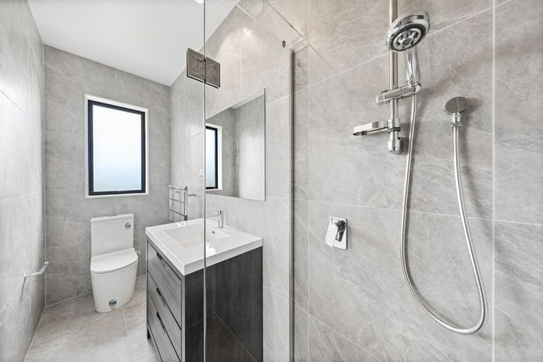 Photo of property in 12 Lippiatt Crescent, Pokeno, 2402