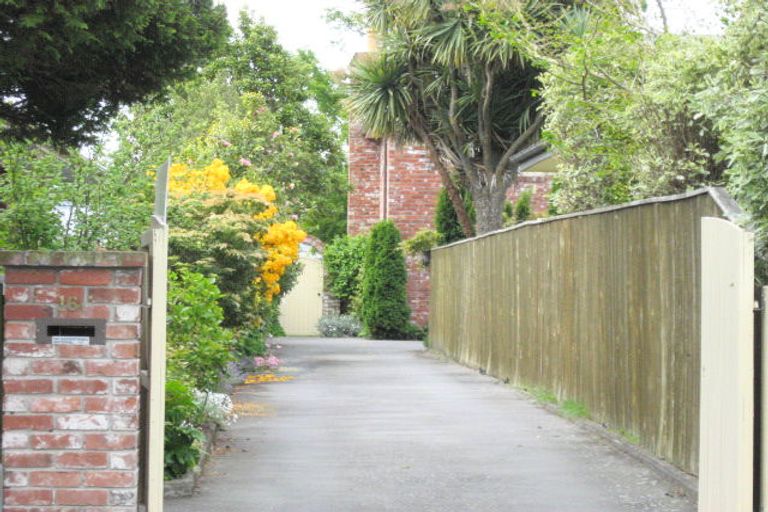 Photo of property in 16a Hadlow Place, Burnside, Christchurch, 8041