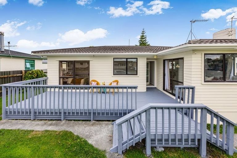 Photo of property in 5 Evans Place, Papakura, 2110