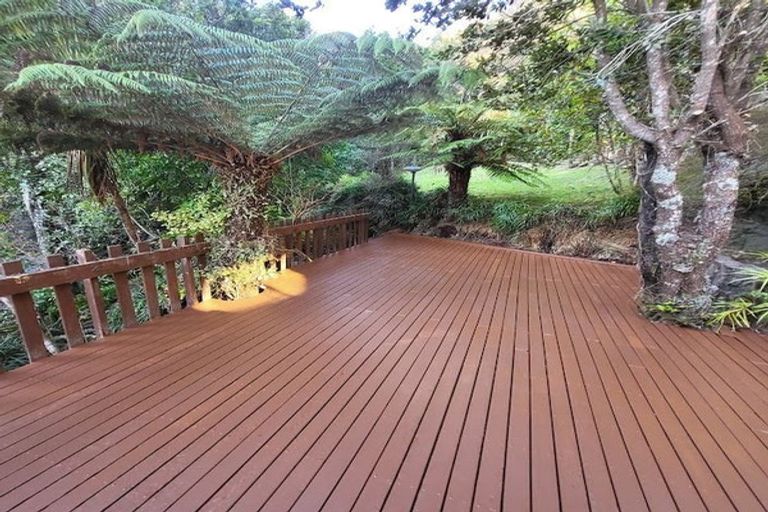 Photo of property in 7 Francis Bell Grove, Lowry Bay, Lower Hutt, 5013