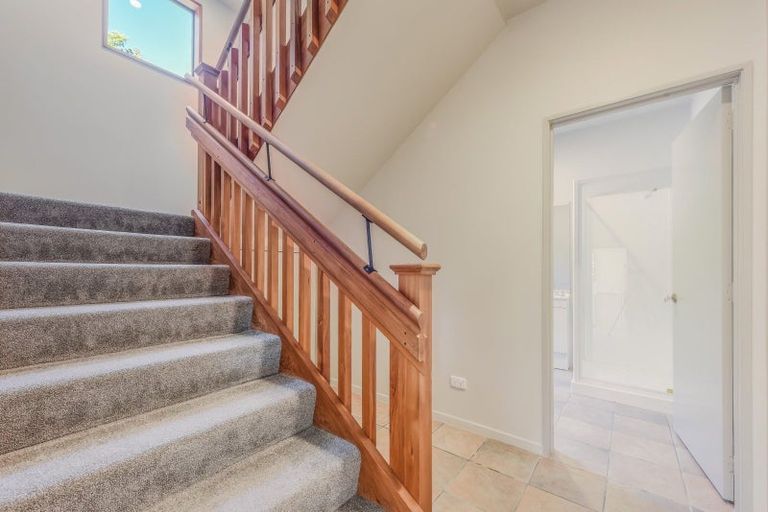 Photo of property in 5 Milton Terrace, Picton, 7220