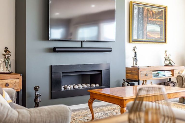 Photo of property in 96 The Esplanade, Raumati South, Paraparaumu, 5032