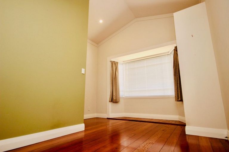 Photo of property in 25a Grand View Road, Remuera, Auckland, 1050