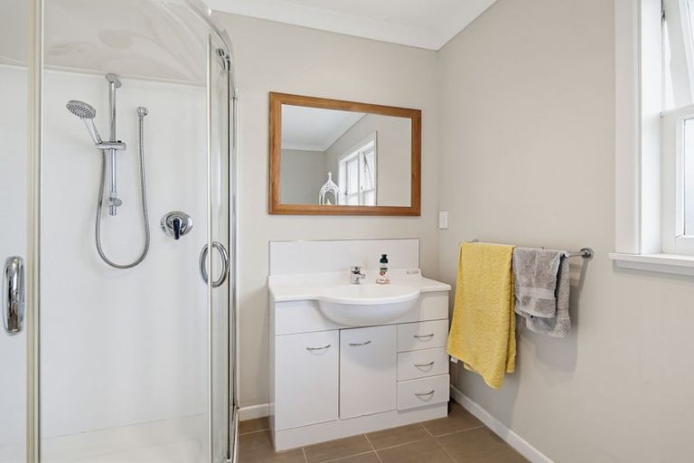 Photo of property in 5 Sheffield Street, Awapuni, Palmerston North, 4412