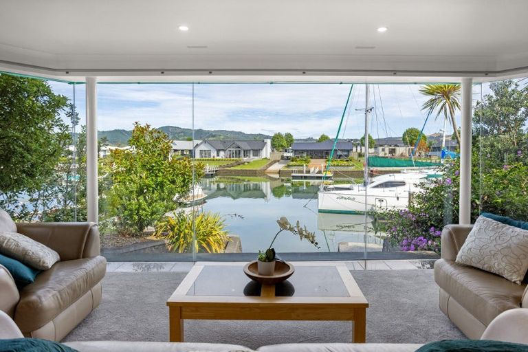 Photo of property in 12 Pelican Place, Whitianga, 3510