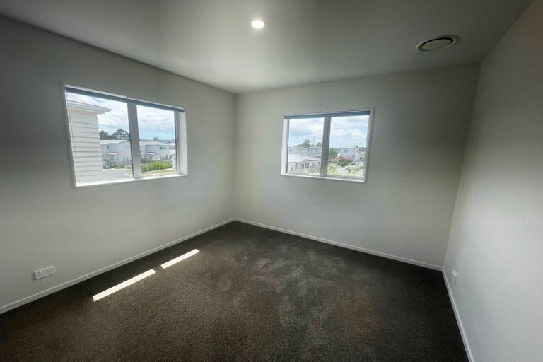 Photo of property in 25 Divide Loop, Takanini, 2112
