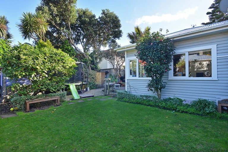 Photo of property in 3 Ngaio Street, Eastbourne, Lower Hutt, 5013