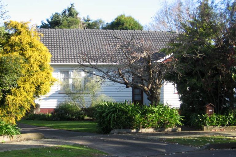 Photo of property in 2 Hammond Place, West End, Palmerston North, 4412
