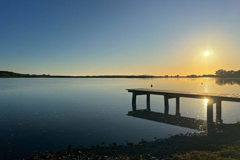 Photo of property in 281 Cove Road, Waipu, 0582