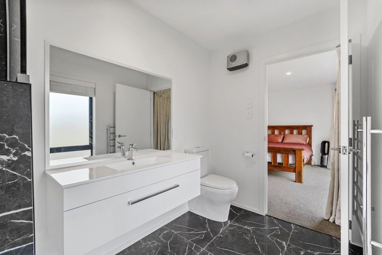 Photo of property in 33a Shaw Road, Coastlands, Whakatane, 3120