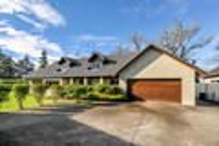 Photo of property in 17 Oak Manor Drive, Albany, Auckland, 0632