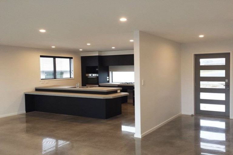 Photo of property in 2 Huetu Place, Bell Block, New Plymouth, 4312