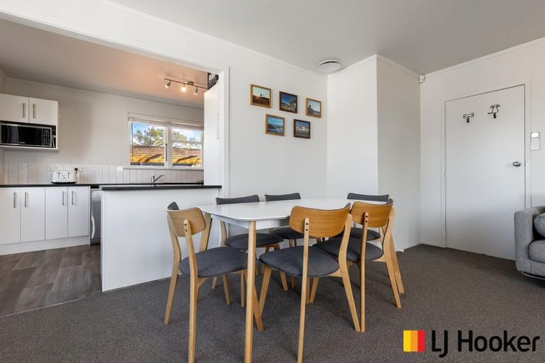 Photo of property in 12 Crampton Place, Manurewa, Auckland, 2102