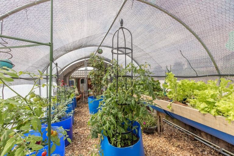 Photo of property in 64 Long Range Road, Omakere, Waipawa, 4271