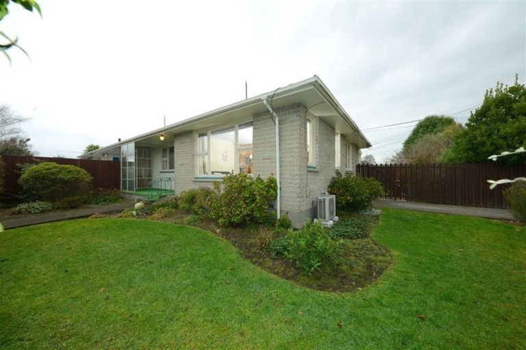 Photo of property in 12 Erin Crescent, Mairehau, Christchurch, 8013
